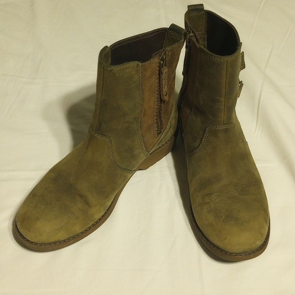 Dusty Green Teva Suede Waterproof Ankle Boots